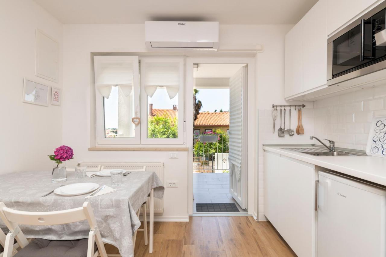 Pribetic Apartments 포레치 외부 사진