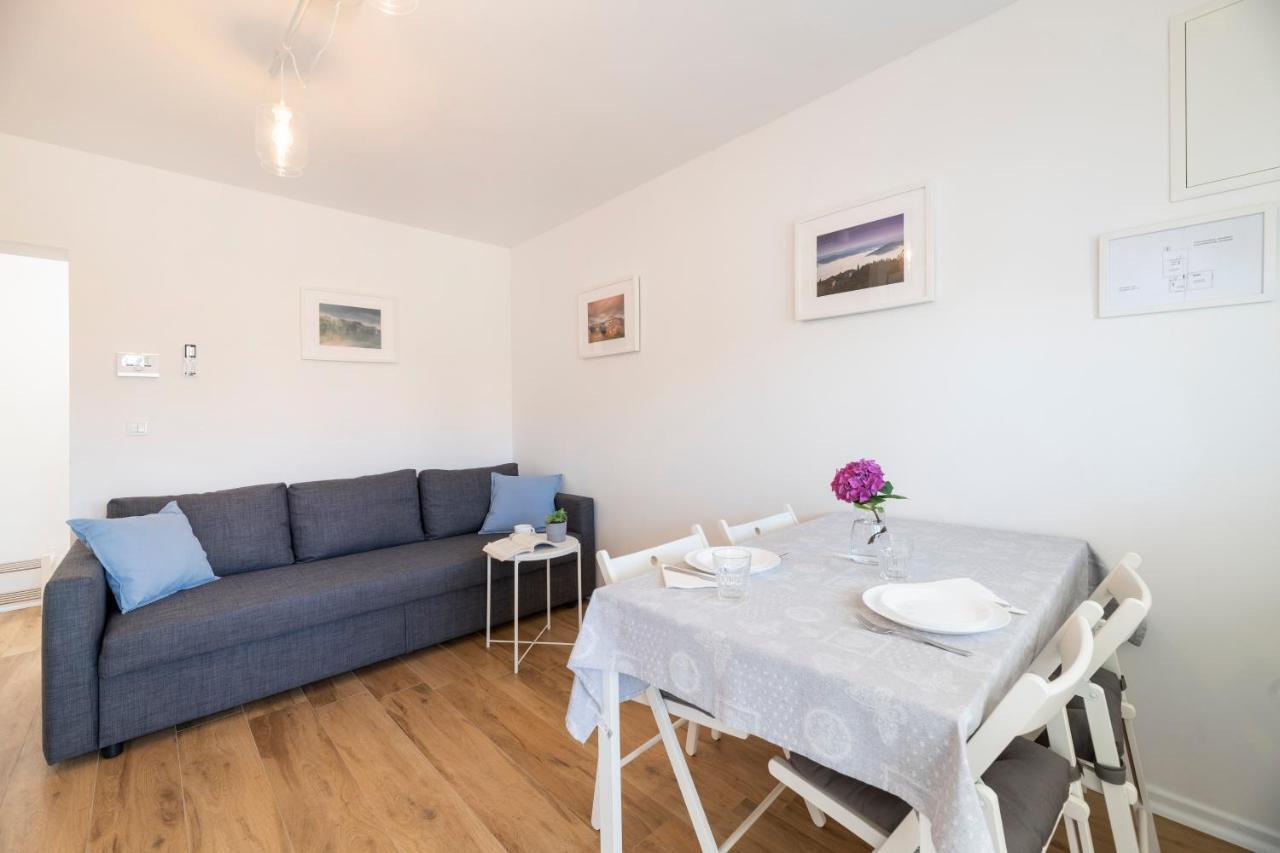 Pribetic Apartments 포레치 외부 사진